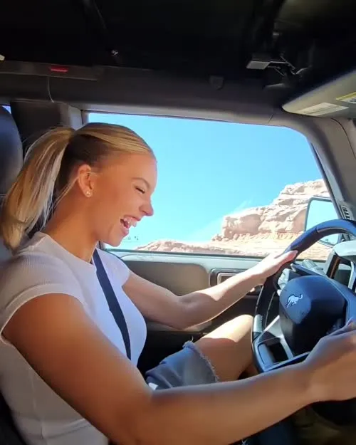 Sydney Sweeney - Video