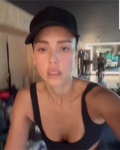 Jessica Alba - Video