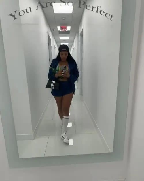 Angela Simmons - Video