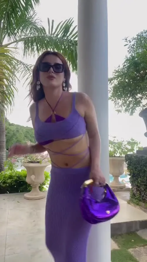 Bella Thorne - Video #393432