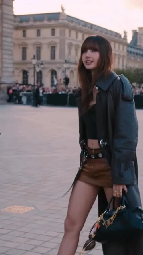 Lisa | BLΛƆKPIИK (Blackpink) - Video