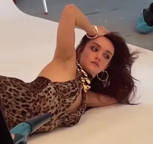 Olivia Cooke - Video