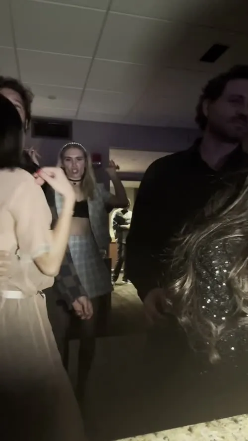 Selena Gomez - Video