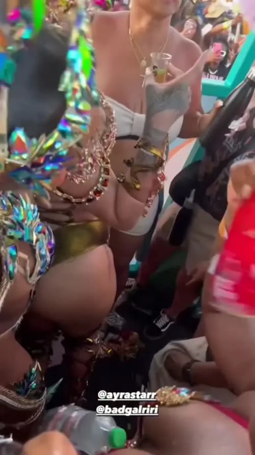 Rihanna - Video