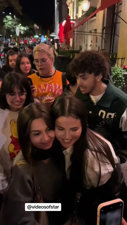 Selena Gomez - Video