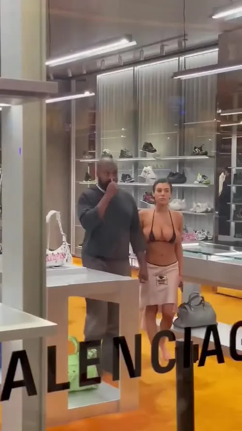 Bianca Censori - Video