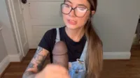 Charlotte Mae - A handjob a day