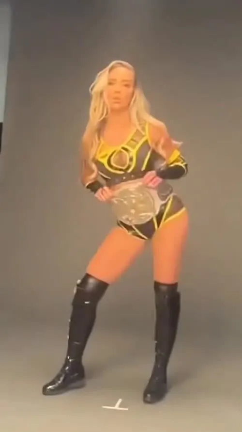 Chelsea Green - Video