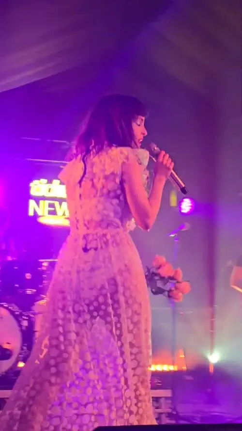 Lauren Mayberry (Singer) - clip1 Like a prayer Lauren Mayberry covers Madonna at Great Escape Chvrches pop cover song gig
