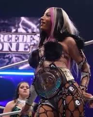WWE/AEW Sasha Banks | Mercedes Moné - Cmyivfpi wk