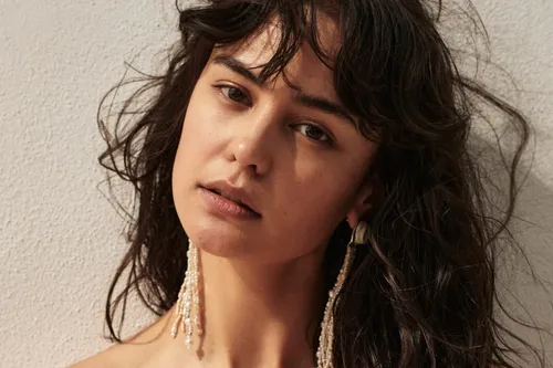 Courtney Eaton