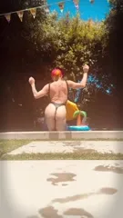 Taya Valkyrie - Video