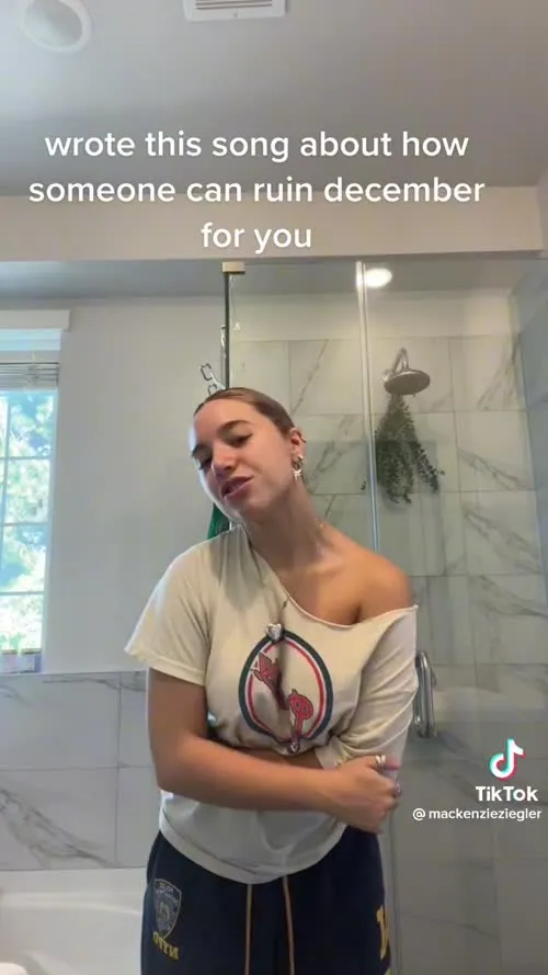 Mackenzie Ziegler - Video #119996