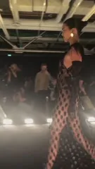 Kendall Jenner - D08r EE i3Xfa