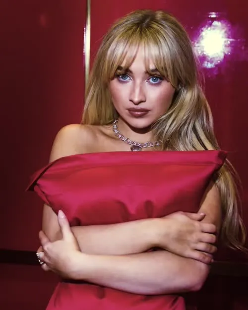 Sabrina Carpenter - Video #298199