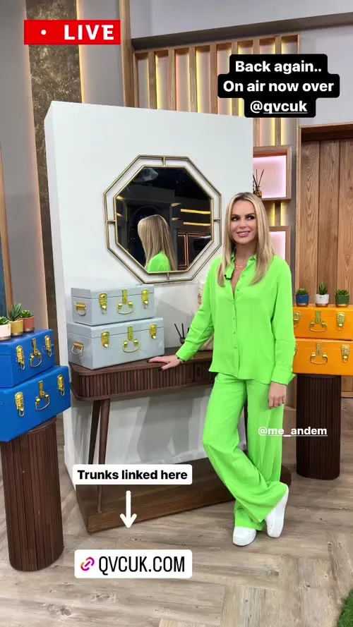 Amanda Holden - Video dashinit