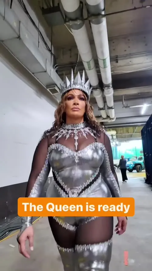 Nia Jax/Lina Fanene - Video