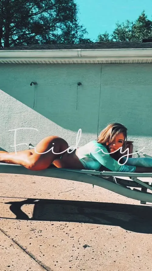 Valerie Loureda | Lola Vice - Video #299893