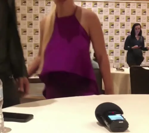 Natalie alyn lind - Video