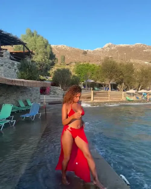 Paola Locatelli - Video #170659