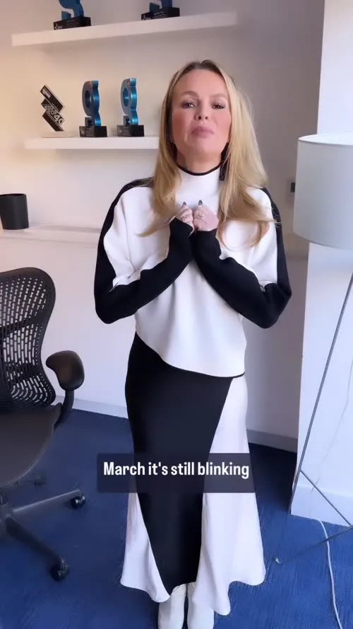 Amanda Holden - Video #347993