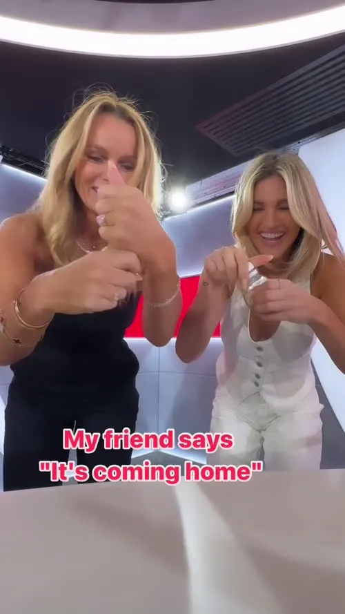 Amanda Holden - Video #363080