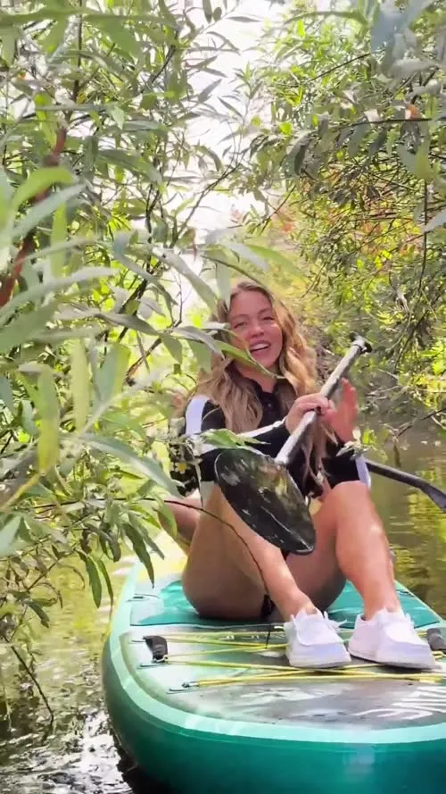 Sydney Sweeney - Video