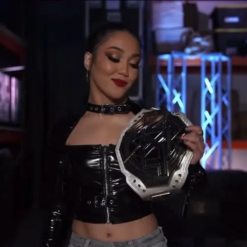 Roxanne Perez/Rok-C - WWE NXT - Video