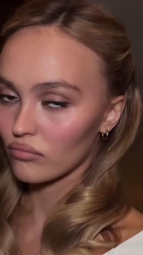 Lily-Rose Depp - Video #201139