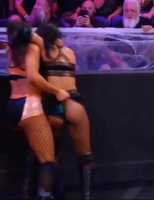 Roxanne Perez/Rok-C - WWE NXT - Video #125558