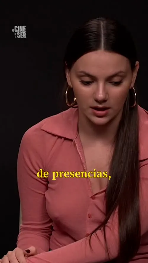 Dafne Keen - Video