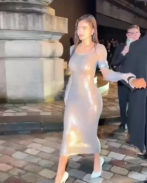 Kylie Jenner - Video