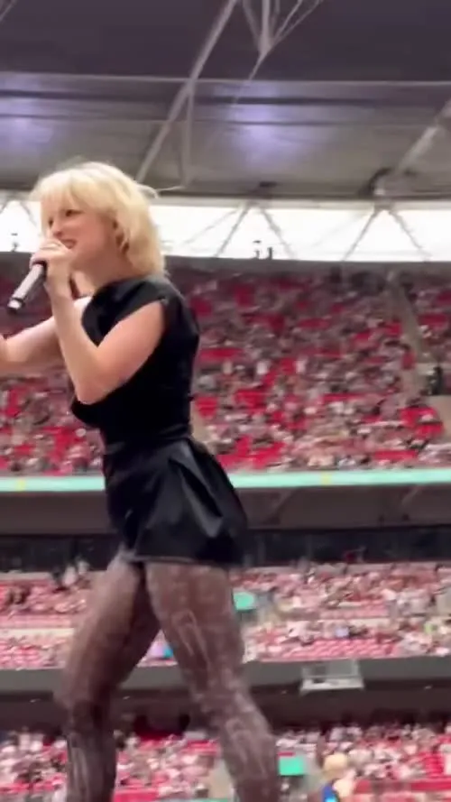 Hayley Williams - Video