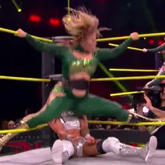 WWE Nikkita Lyons - Video