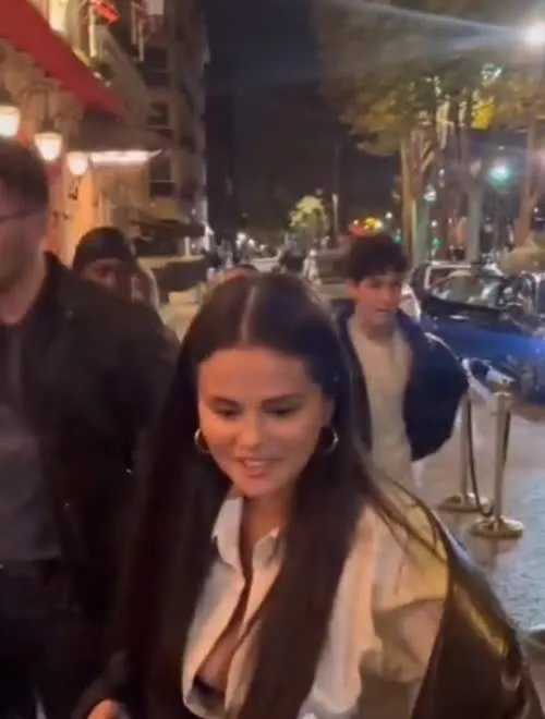 Selena Gomez - Video