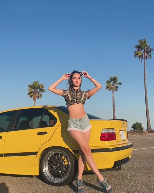 Daniela Avanzini (Katseye) - Video