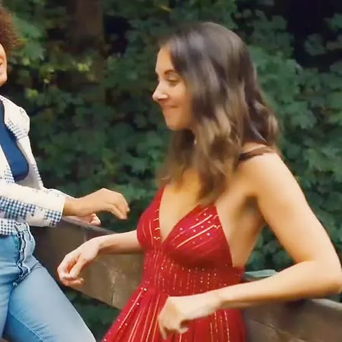 Alison Brie - Video