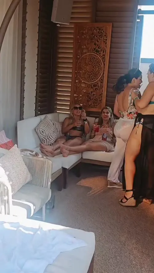 Melissa Santos - Video