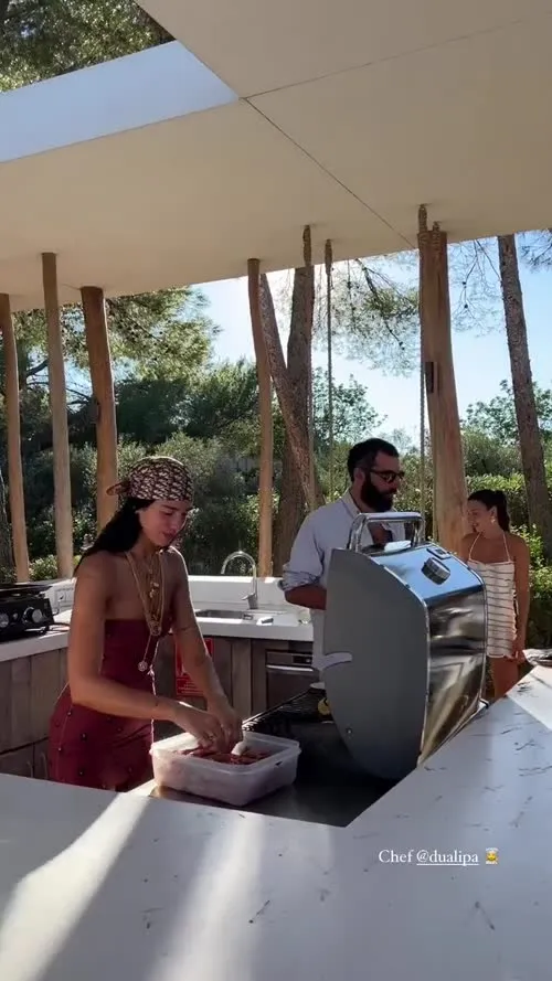 Dua Lipa - Video #347394