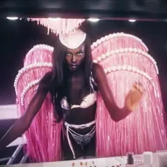 Anok Yai - Video