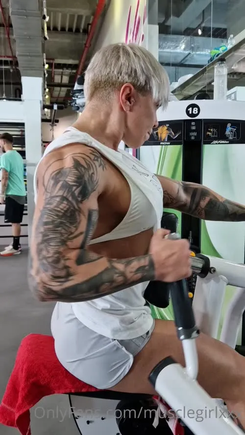 crazyxbody / musclegirlxxx - Video #135287