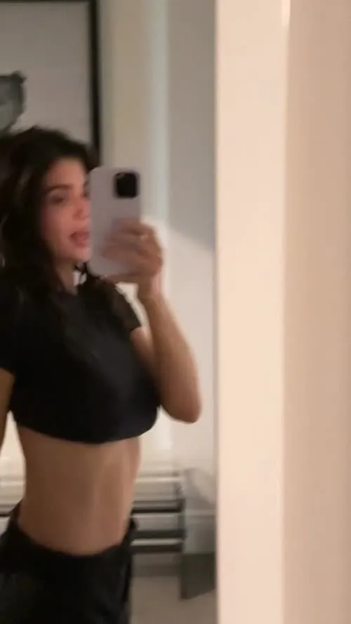 Kylie Jenner - Video