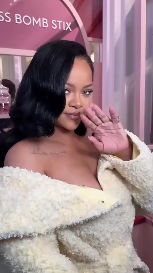 Rihanna - Video #302593