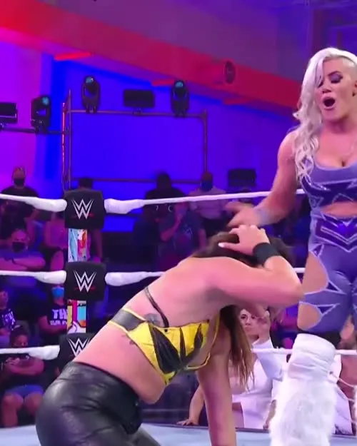 WWE Raquel Rodriguez - Video