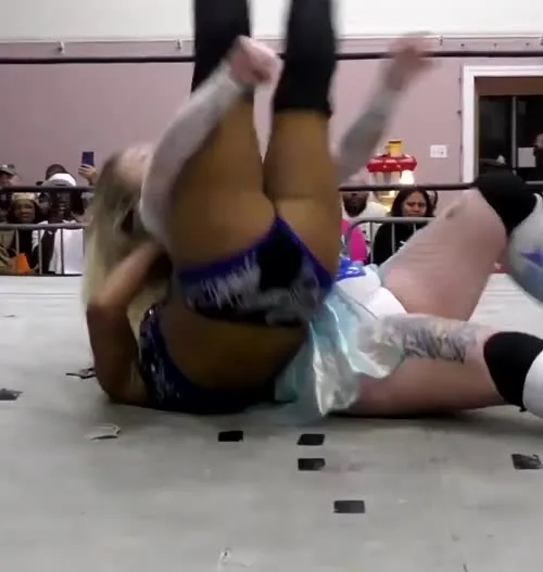 Kiera Hogan (AEW Wrestling) - Video