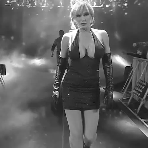 Scarlett Bordeaux - Video