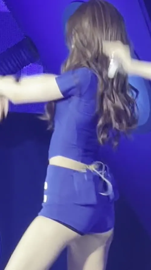 Minatozaki Sana (TWICE) - Video #223154