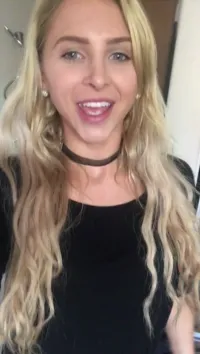 Alix Lynx - Source