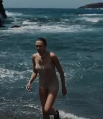 Elizabeth Olsen - Video