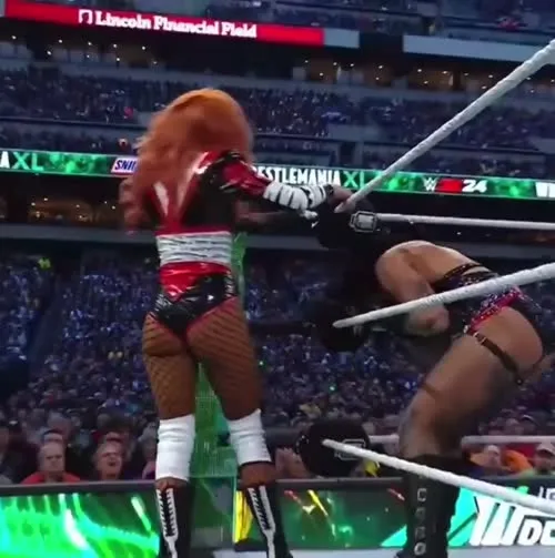 WWE Becky Lynch - Video